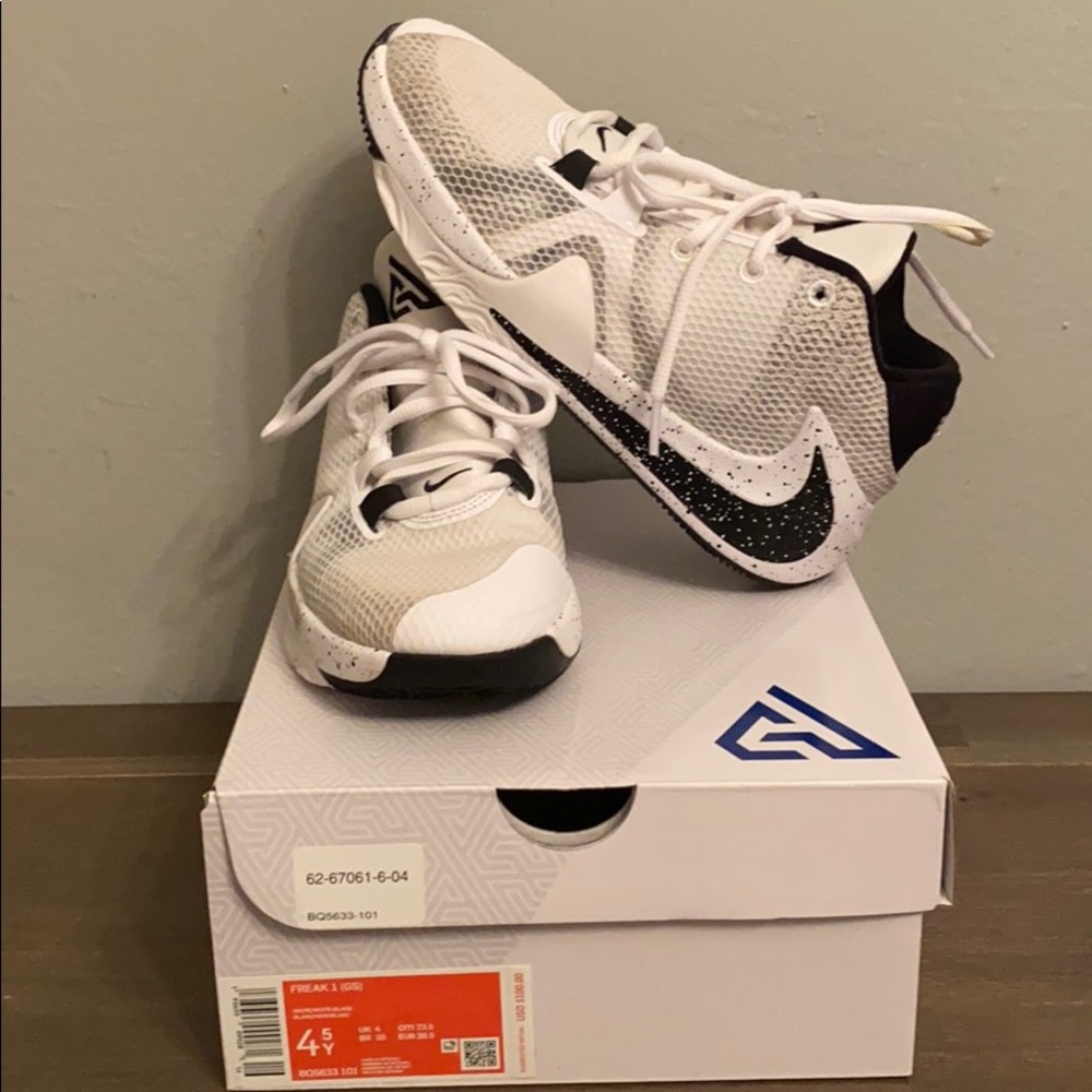 Nike Zoom Freak Grade School 4.5Y